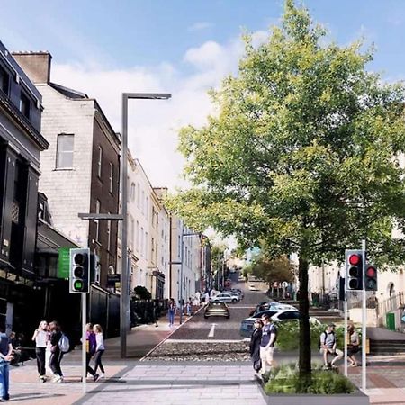 Отель Cork York Palm Экстерьер фото