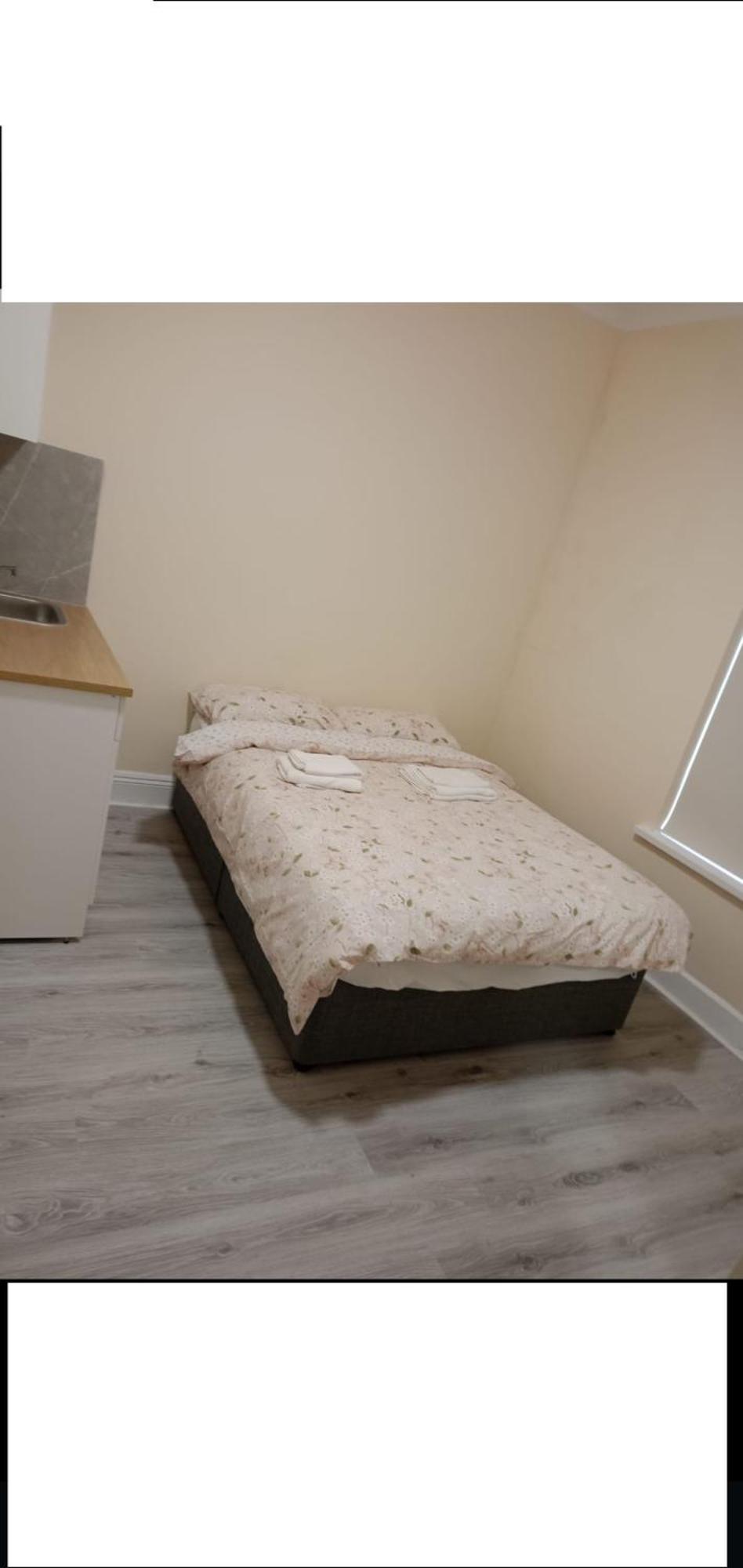 Отель Cork York Palm Экстерьер фото
